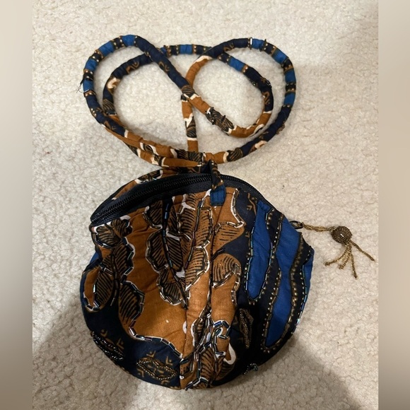 Match-ups by Natco purse. - Picture 5 of 6